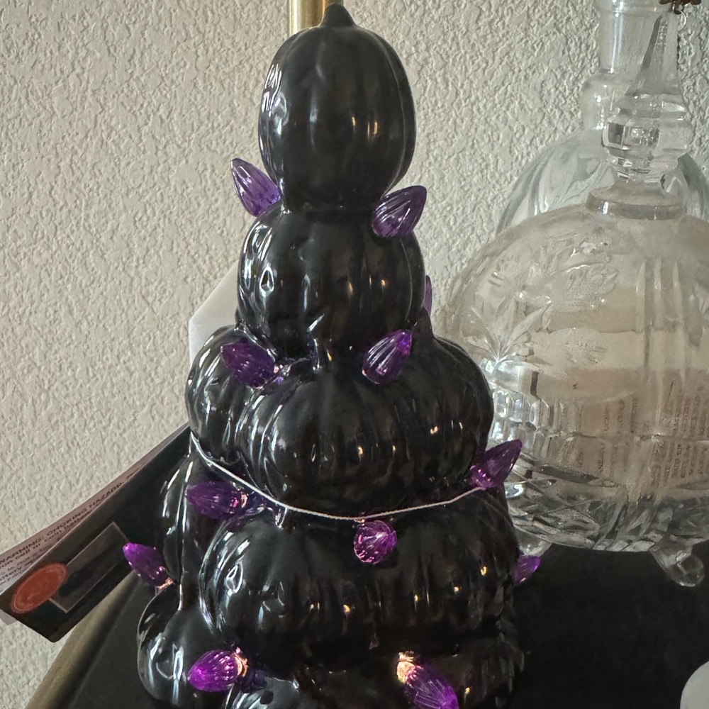 Black ceramic pumpkin tree light